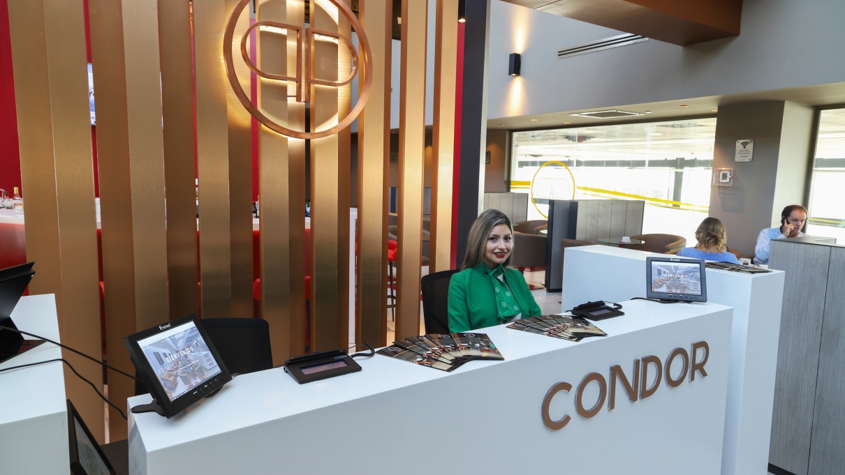Condor Lounge-Arturo Merino Benitez Uluslararası Havaalanı 2